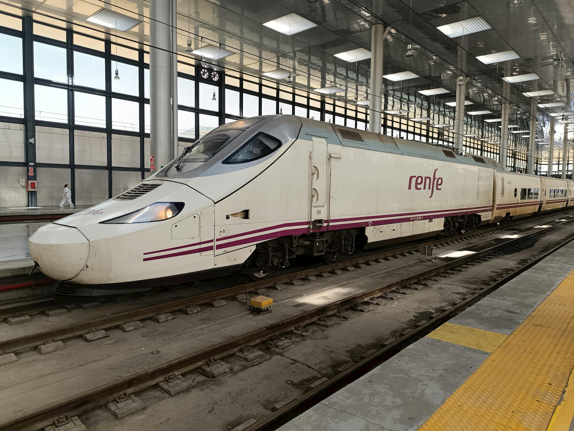 Servicio RENFE - Tren AVE